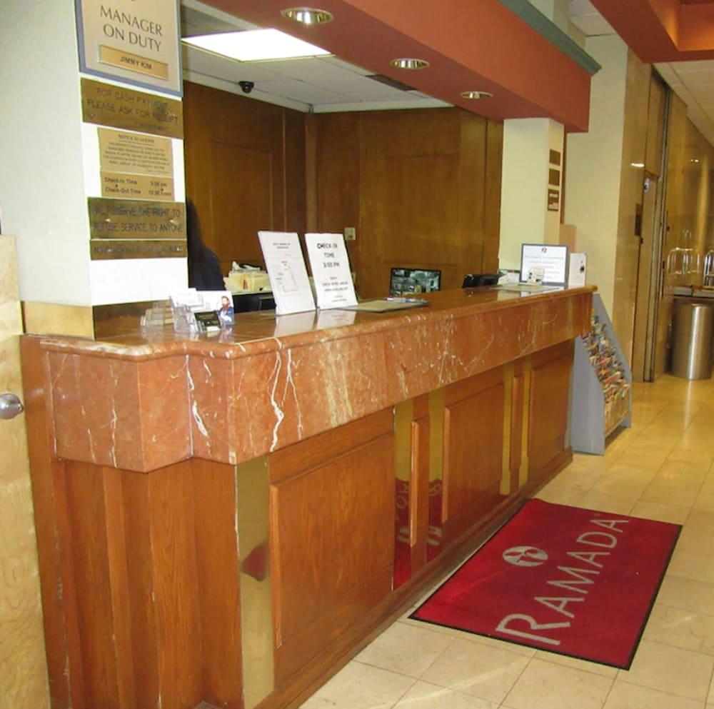 Ramada By Wyndham Los Angeles/Wilshire Center Exterior foto